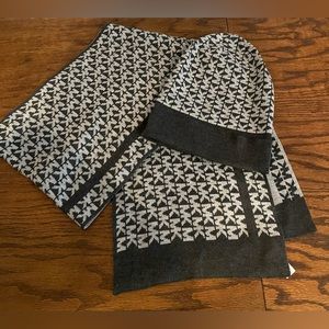 Michael Kors matching hat & scarf
